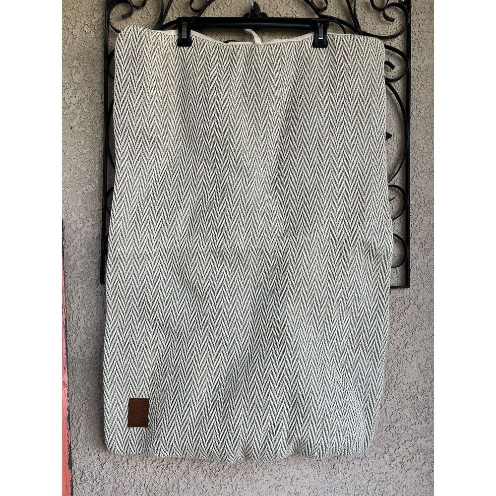 Diggidy dog collection herringbone pillow cover for dog bed - OS - gray/ivory - Picture 4 of 10